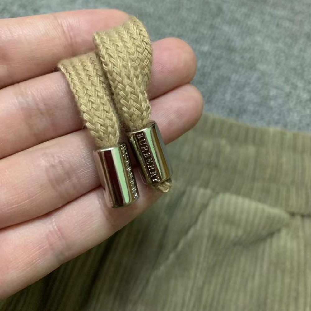 Bur-erry Trousers 152D